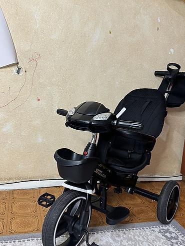 Детский транспорт: Детский трехколесный велосипед-каталка с родительской ручкой - Цвет — 1