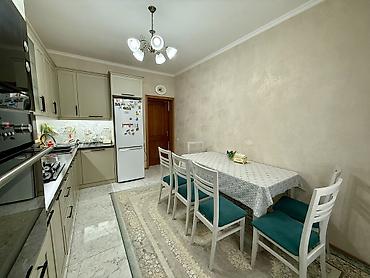 Продажа коттеджей и домов: Продаю! Два Дома 303м2 на Одном угловом Участке 6соток правильной — 7