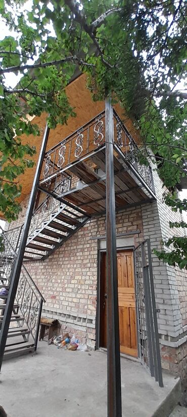 подставка для цветов напольная металлическая: Металлическая лестница Наружные, Форма лестницы: Много-маршевая, Стиль: Классический