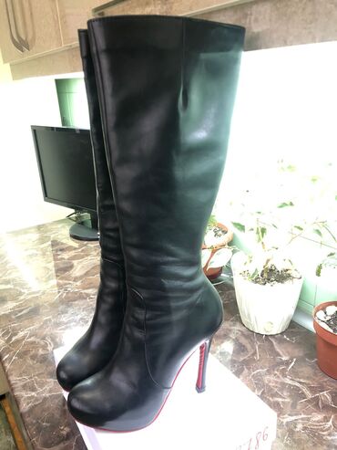 Çəkmələr: Çəkmə, Ölçü: 38, rəng - Qara, İşlənmiş — 5