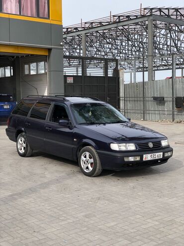 фольсваген тауран: Volkswagen Passat: 1996 г., 1.6 л, Механика, Бензин, Универсал
