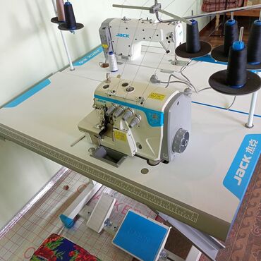 швейная машинка раритет: Швейная машина Jack, Оверлок, Полуавтомат
