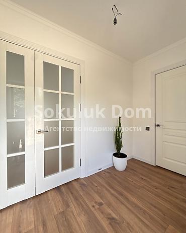 Продажа коттеджей и домов: 🏠Продаётся дом в с. Романовка 🟡Комнаты: 5 🟡Участок: 13 соток (по факту — 15