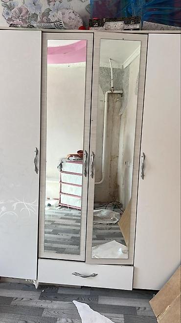 белый офисный стол: Спальный гарнитур в классическом стиле, цвет белый с нежным — 3