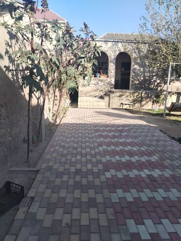 Həyət evləri və villaların satışı: 4 otaqlı, 140 kv. m, Orta təmir -da lalafo.az — 1 Həyət evləri və villaların satışı: 4 otaqlı, 140 kv. m, Orta təmir — 1