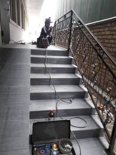 Обшивка лестниц: Ворота, Решетки для окон, Перила, Лестницы и многое другое — 10