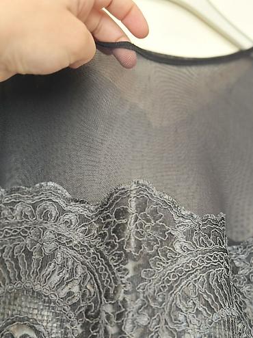 Şəxsi əşyalar: Qara tüllü krujeva paltar (uzun) - Stil: şəffaf tül üzərində sıx — 3