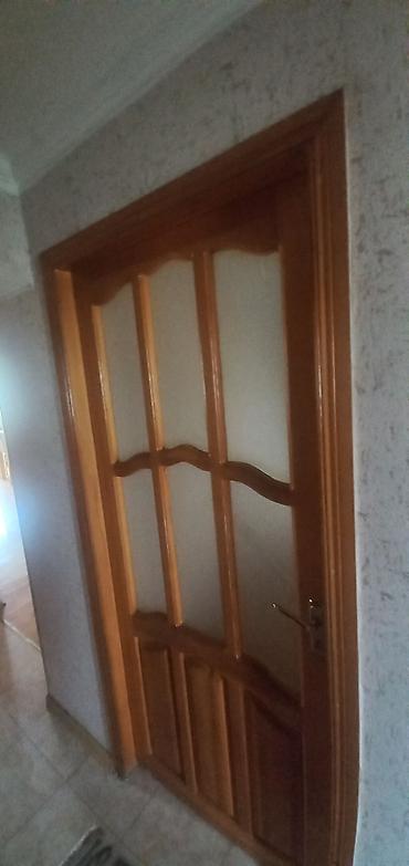 seyfi qapi: Məhsul: Şüşəli taxta otaq qapısı - Material: təbii ağac (laklanmış) — 3
