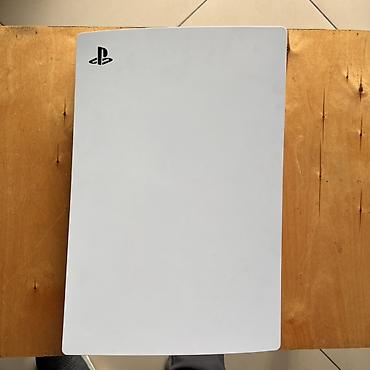 PS5 (Sony PlayStation 5): Европейский регион почти новая пользовались мало не греется не лагает — 5