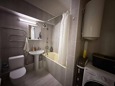 пишпек сдаю квартира: 3 комнаты, 63 м², 5 этаж — 5