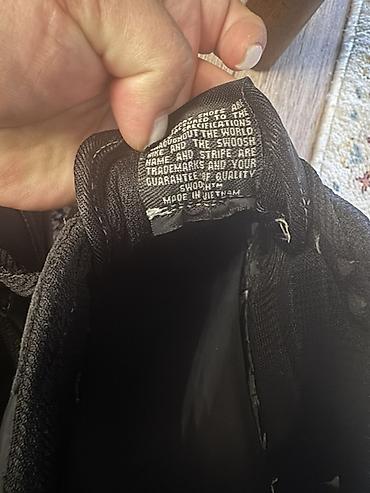 нике кыйуу молдо: Кроссовки Nike, черные, низкий силуэт - Классический дизайн со свушем — 2