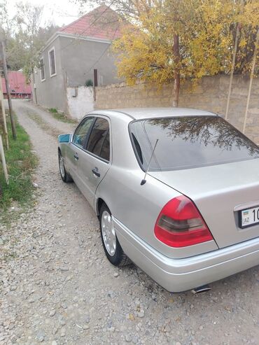 Mercedes-Benz: Mercedes-Benz C-sinfi sedan (W202) - Kuzov: 4 qapılı sedan, gümüşü — 9