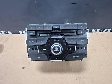 stari modeli: RADIO CD ZA HONDA CIVIC | originalni radio cd za hondu civic 6 — 2