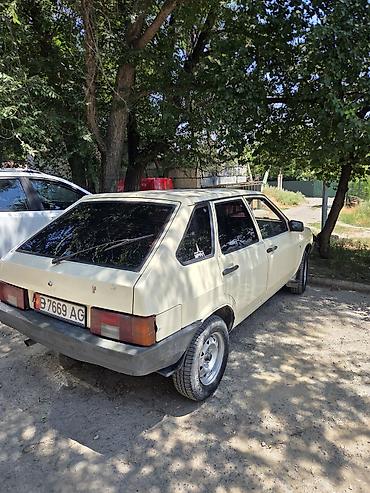 210 панель: ВАЗ (ЛАДА) 2109: 1989 г., 1.5 л, Механика, Хэтчбэк — 2