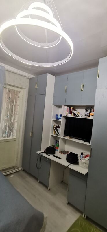 продаю комнату 5 мкр: 3 комнаты, 90 м², 106 серия улучшенная, 2 этаж, Евроремонт