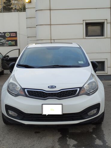 Kia: Kia Rio: 1.6 l | 2012 il Sedan