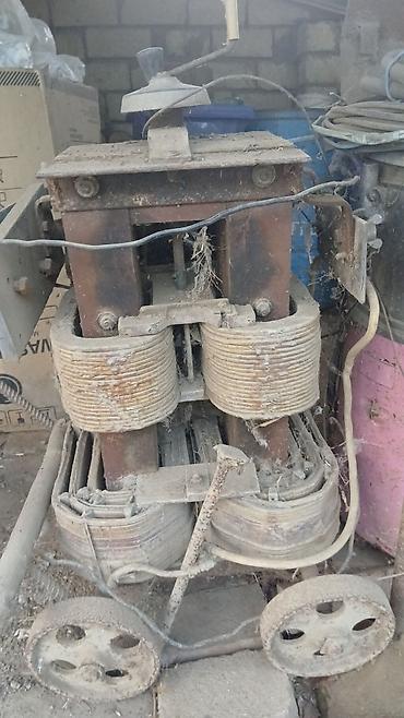 su dalgasi fen: Ağır tip qaynaq transformatoru - Mexaniki idarəetmə sapı olan köhnə — 2