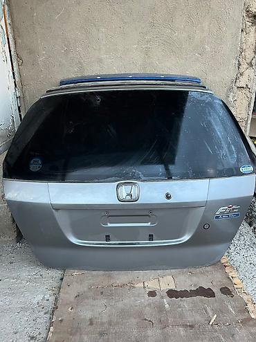 Крышки багажника и комплектующие: Крышка багажника Honda, 2006 г., Б/у, Оригинал — 18