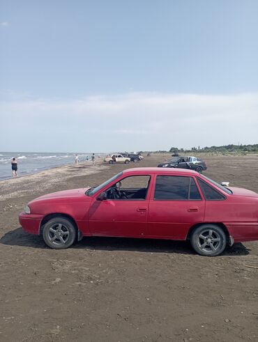 xezer avtomobil krediti: Daewoo Nexia: 1.5 l | 1996 il Sedan