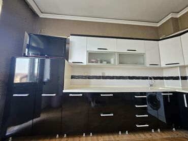 zirpaket sifarisi: Sifarişlə mətbəx dəsti, Sadə petlələr, Parlaq laminat, Kredit yoxdur, Pulsuz çatdırılma