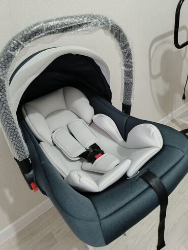 детское автокресло isofix: Автокресло, цвет - Серый, Новый