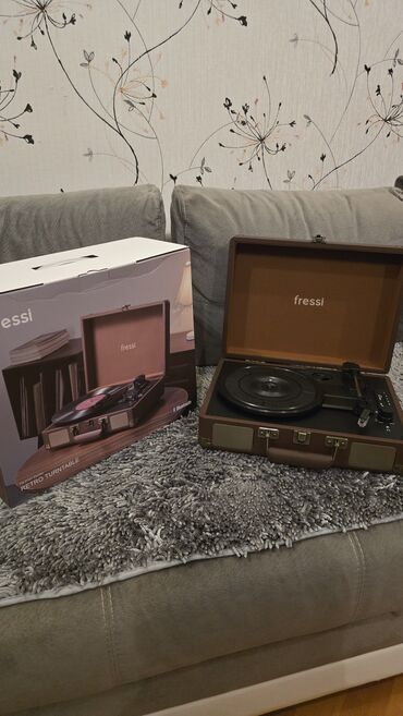 Qrammofon və patefonlar: Qrammafonlar Mehduddur!!! Çox gözəl Retro Qramafonlar və göz oxşuyan — 5