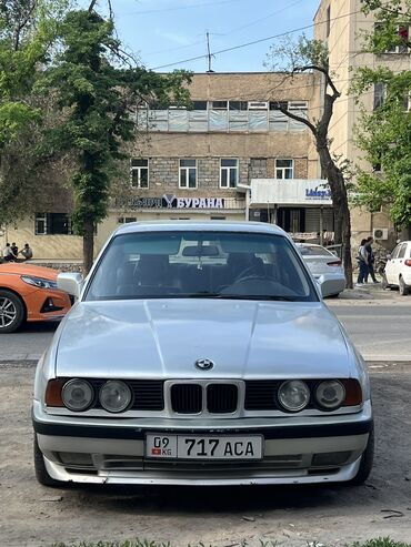 чекол машина: BMW 5 series: 1992 г., 2 л, Механика, Бензин, Седан