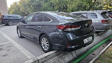 reno stepway: Hyundai Sonata: 2018 г., 2 л, Газ — 3