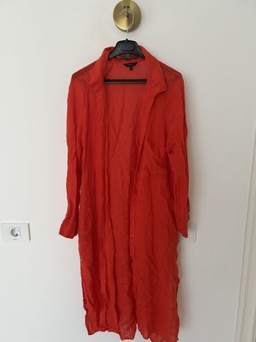 Dəstlər, kostyumlar: В связи с переездом в другую страну продам гардероб набором на размер — 20