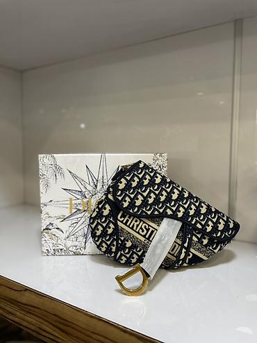 dior b30: Новая Сумка Christian Dior Saddle Oblique с комплектным ремнем. - — 1