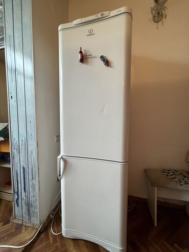 двухкамерный холодильник: Холодильник Indesit, Б/у, Двухкамерный, No frost