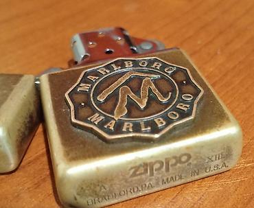 Марки: Zippo külçə metal alışqan – Marlboro seriyası - Brend: Zippo - Ölkə — 2