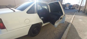 Daewoo: Daewoo Nexia: 1.5 l | 1997 il Sedan — 10