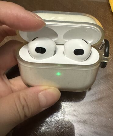 airpods max копия: Продаю airpods серии 3, в идеальном состоянии, всегда были в чехле