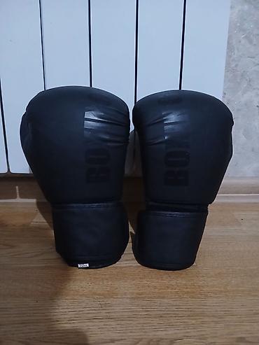 Боксерские перчатки BOYKO, 10 oz. - Вес: 10 унций (оптимально для at lalafo.kg Боксерские перчатки BOYKO, 10 oz. - Вес: 10 унций (оптимально для