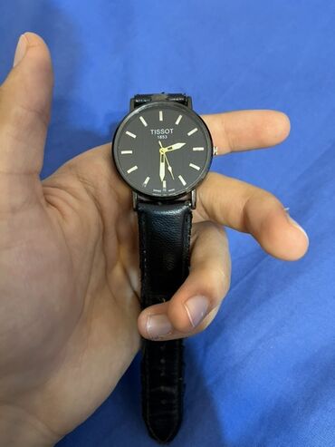 qizil tek qas uzukler ve qiymetleri: Б/у, Наручные часы, Tissot, цвет - Черный