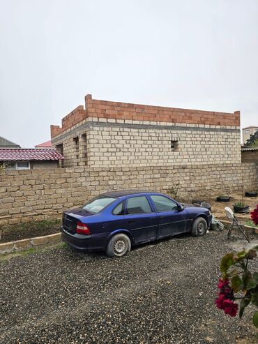 2 otaqlı ev: Баку, Поселок Бинагади, 1 комната, Вторичка, 2 м²