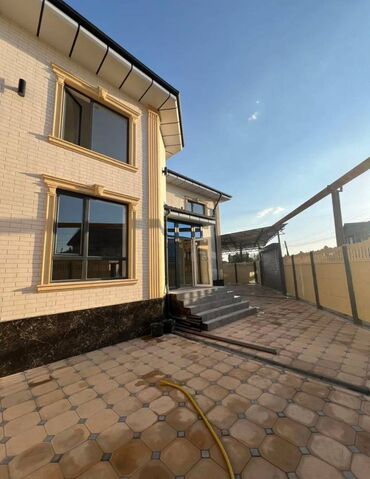 ак босого дом продажа: СРОЧНО ПРОДАЁТСЯ 🆘 🏡 Уютный 2-этажный (мансардный) дом в Ак-Орго 🏡 📍