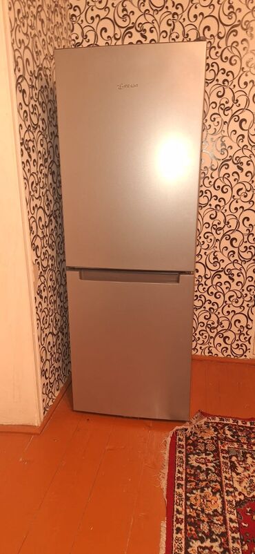 soyuducu bine: Холодильник Indesit, Двухкамерный, цвет - Серый