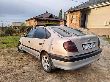 задняя фара приус: Toyota Avensis: 2001 г., Механика, Бензин, Лифтбек — 1