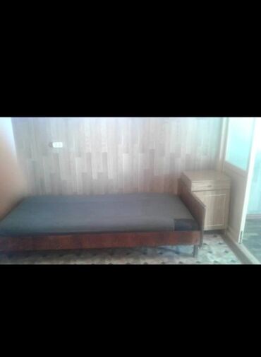 дом в аренду на 1 день: 30 кв. м, 2 бөлмө, Жылытылган, Унаа токтотуучу жай, Забор, тосулган