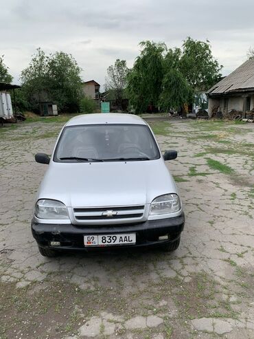 chevrolet niva: Chevrolet Niva: 2007 г., 1.7 л, Механика, Бензин, Внедорожник