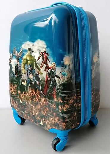 Rančevi, torbe i koferi: Dečji set kofera sa superherojskom tematikom (2 kom) - Dizajn: tvrde — 10