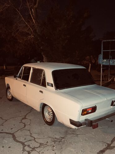 VAZ (LADA): VAZ (LADA) 2106: 1.6 l | 1982 il Sedan