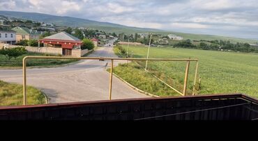 Uzunmüddətli kirayə mənzillər: Şamaxı şəhərində Geniş və işıqlı mənzil kirayə verilir. Mənzildə rahat — 10