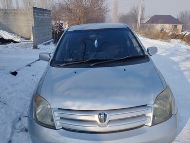 мицубиси спэйс стар: Toyota ist: 2003 г., 1.5 л, Автомат, Бензин, Хэтчбэк