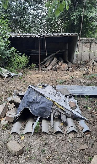 береговой: Продам старый дом с хорошим участком в пер.Береговой(район — 7