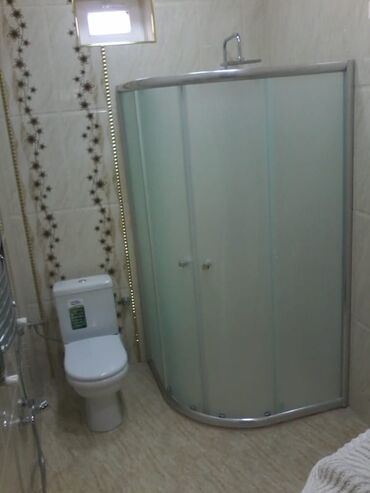 Duş kabinaları, arakəsmələr: Yeni Üstü açıq kabina, Künc üçün, Ödənişli çatdırılma — 6