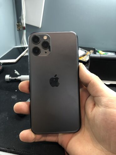 Apple iPhone: IPhone 11 Pro, Б/у, 256 ГБ