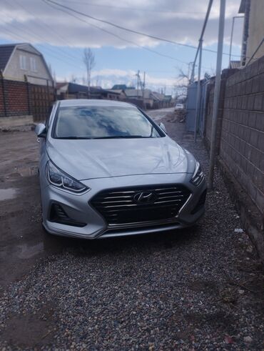 соната граната: Представляем современный седан Hyundai Sonata серебристого цвета